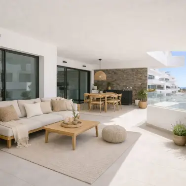 Sale of middle floor apartment in Estepona