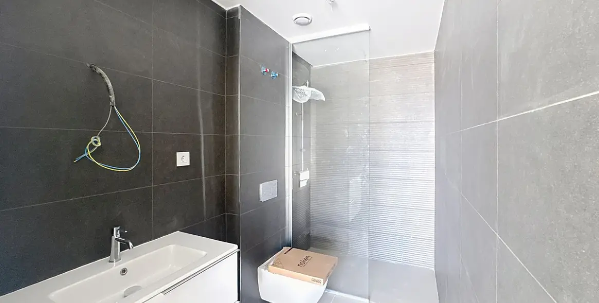 Продажа апартаментов на среднем этаже в Estepona 12