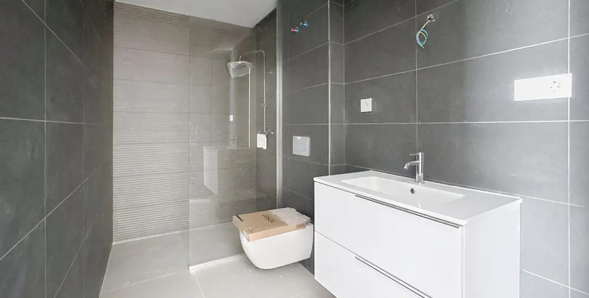 Продажа апартаментов на среднем этаже в Estepona 19