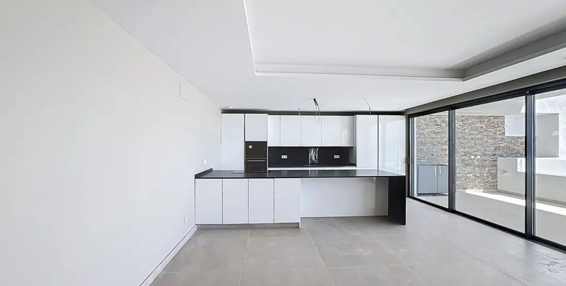 Продажа апартаментов на среднем этаже в Estepona 20