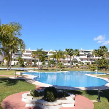 Sale of penthouse in Nueva Andalucía