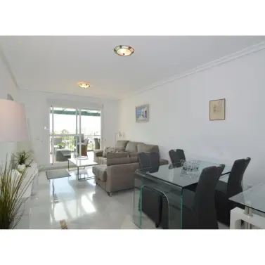 Sale of penthouse in Nueva Andalucía