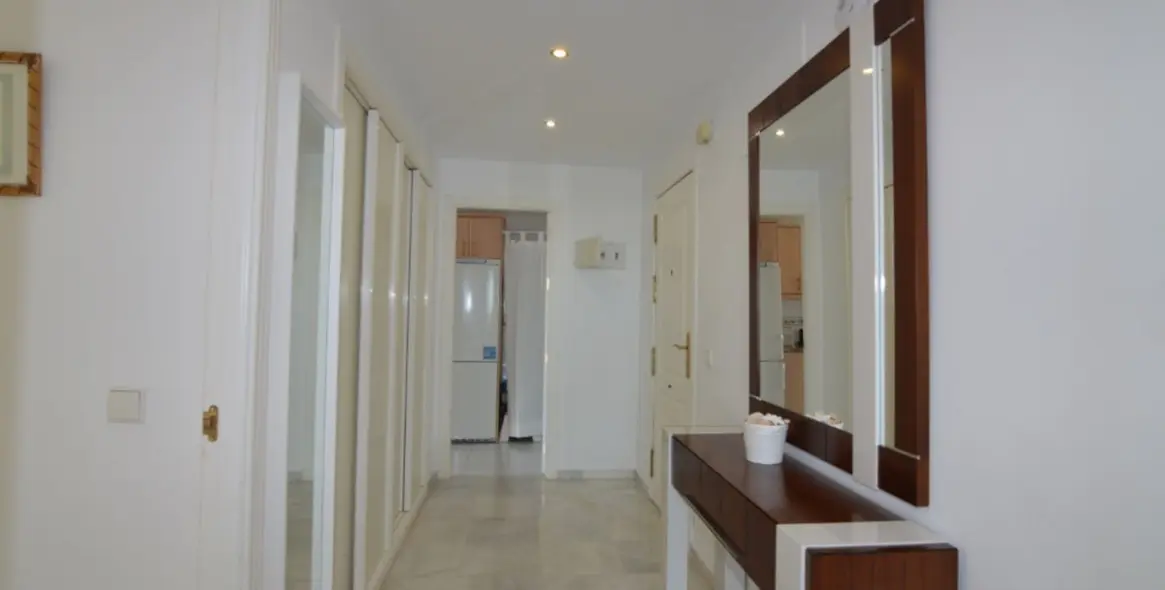 Sale of penthouse in Nueva Andalucía 29