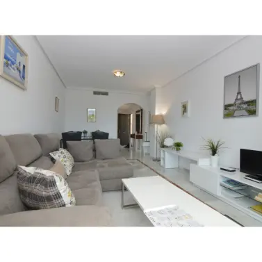 Sale of penthouse in Nueva Andalucía