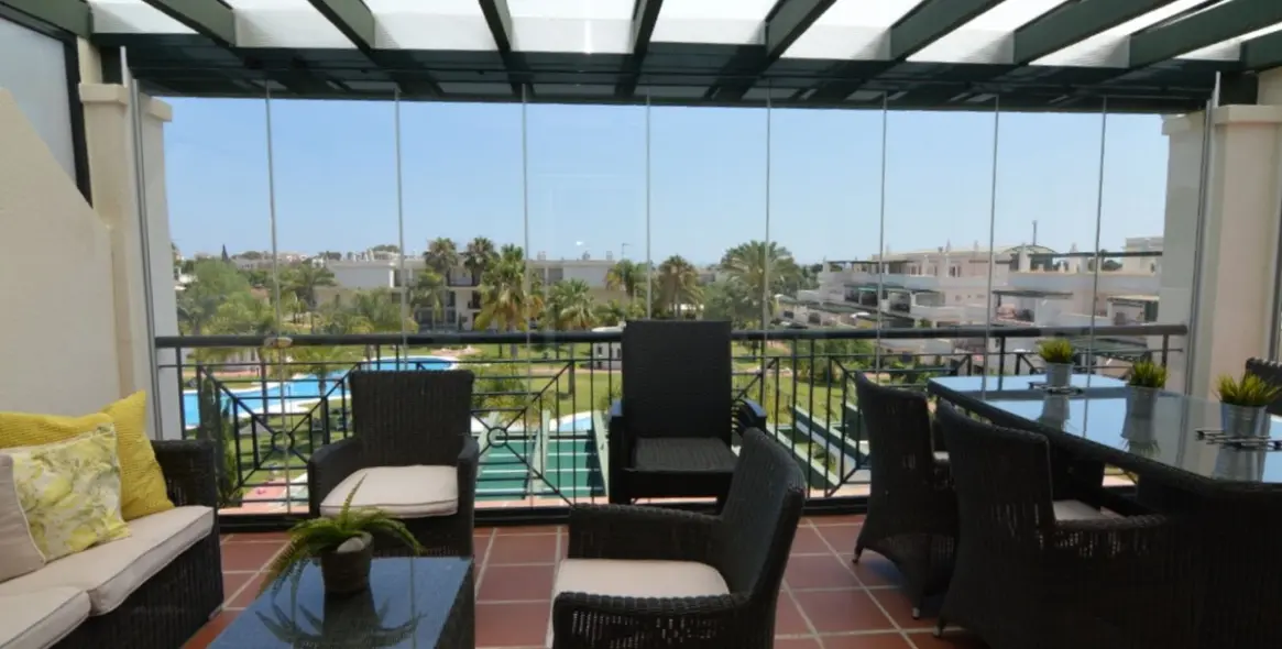 Sale of penthouse in Nueva Andalucía 5