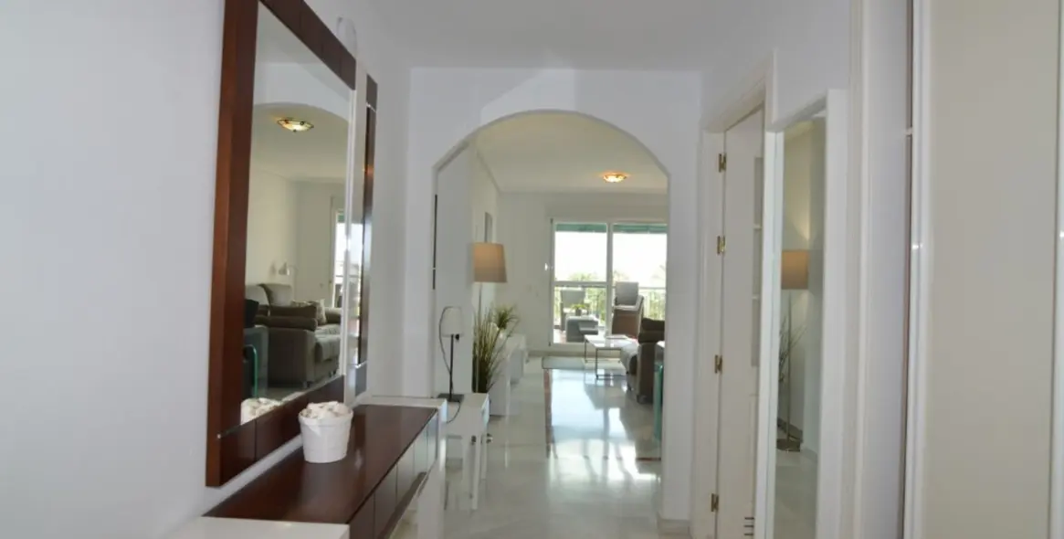 Sale of penthouse in Nueva Andalucía 9