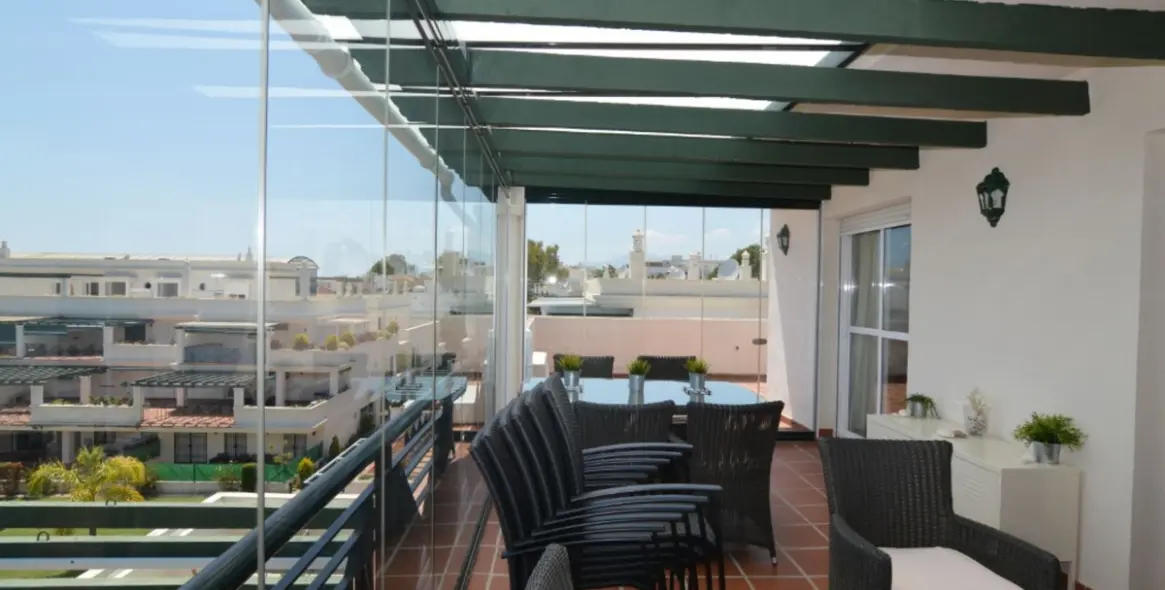 Sale of penthouse in Nueva Andalucía 27