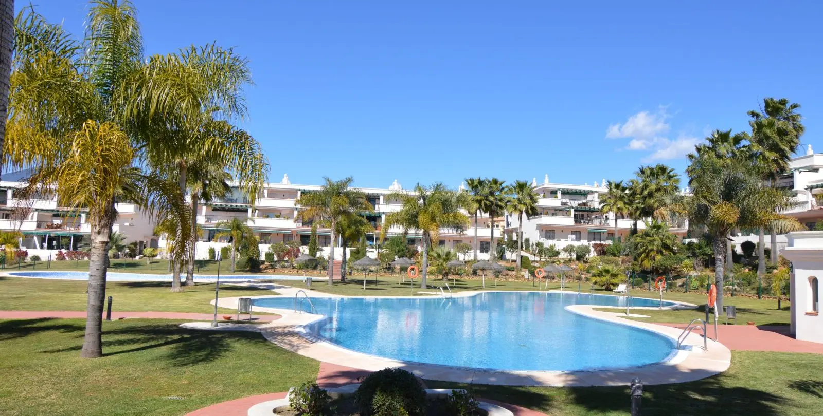 Sale of penthouse in Nueva Andalucía 1