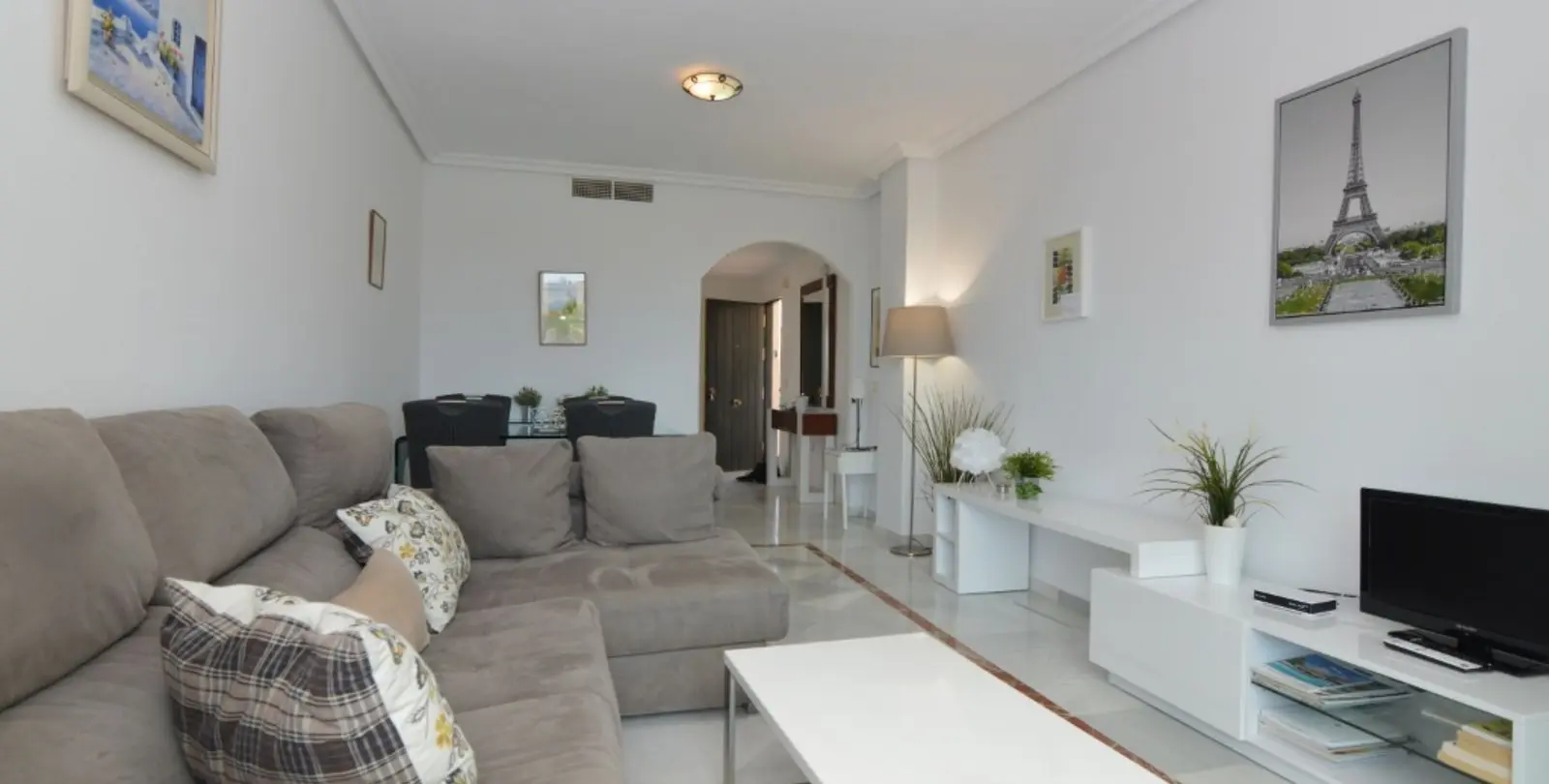Sale of penthouse in Nueva Andalucía 3