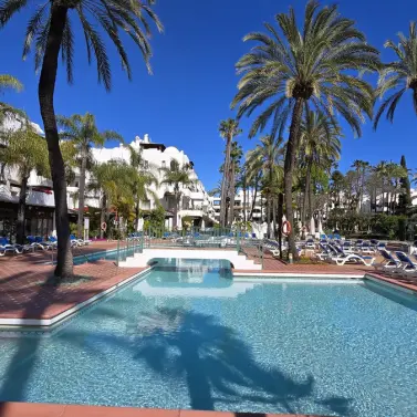 Продажа апартаментов на первом этаже в Puerto Banús