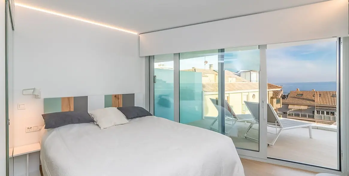 Sale of middle floor apartment in Fuengirola 10