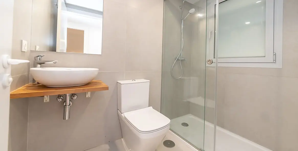 Sale of middle floor apartment in Fuengirola 15