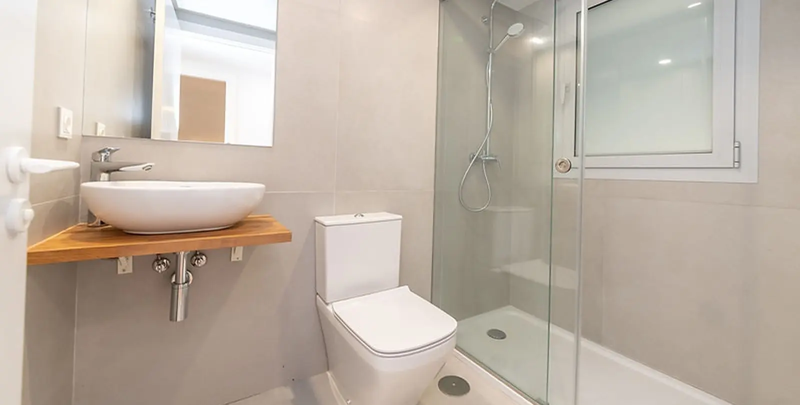 Sale of middle floor apartment in Fuengirola 15