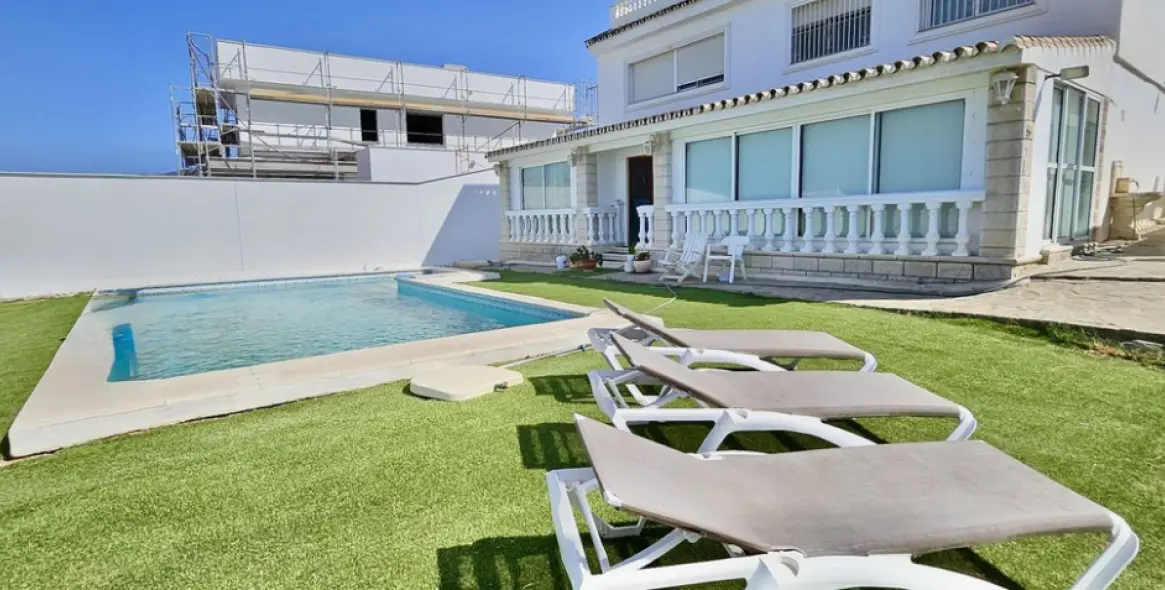 Sale of detached villa in Alhaurín de la Torre 3