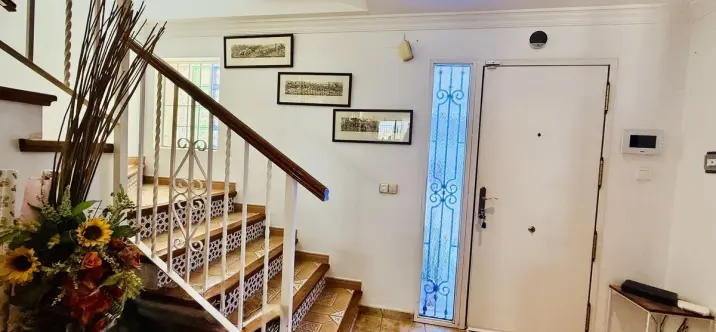 Продажа  отдельно стоящей виллы в Alhaurín de la Torre 3