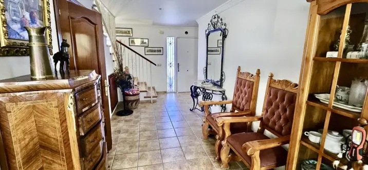 Продажа  отдельно стоящей виллы в Alhaurín de la Torre 4