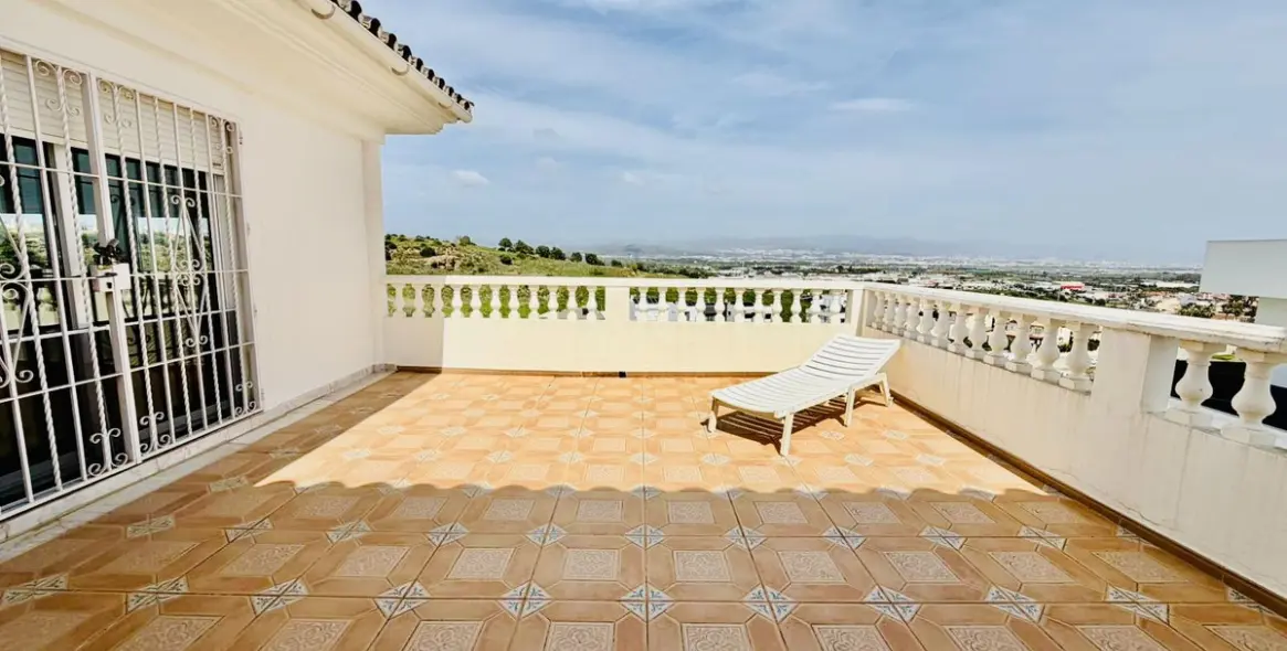 Sale of detached villa in Alhaurín de la Torre 12