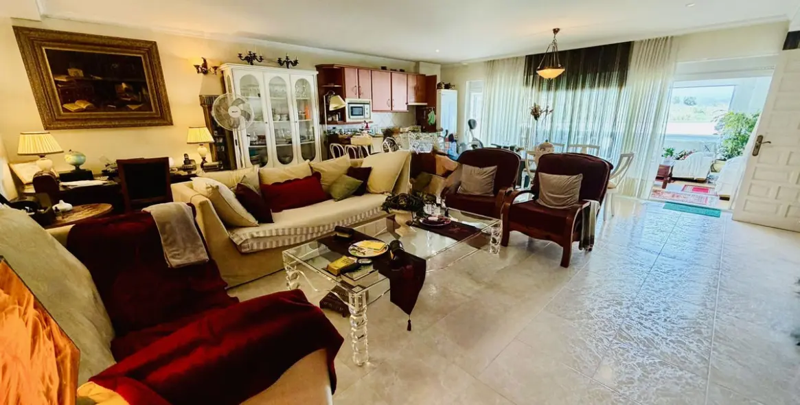 Sale of detached villa in Alhaurín de la Torre 25