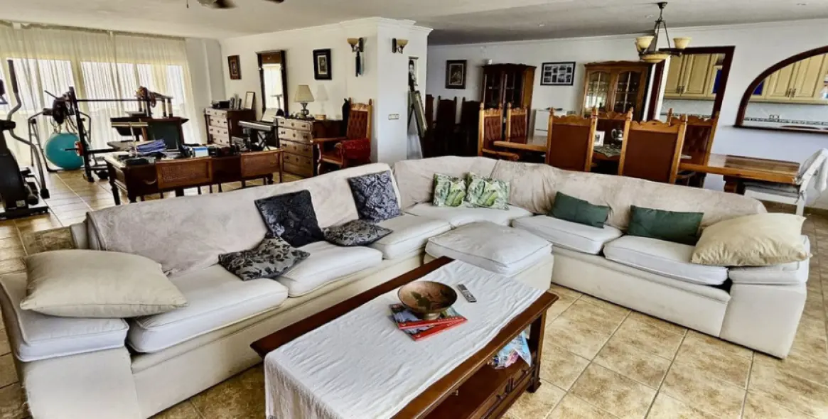 Sale of detached villa in Alhaurín de la Torre 33