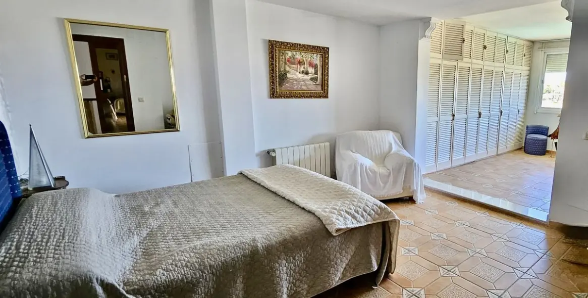 Sale of detached villa in Alhaurín de la Torre 36