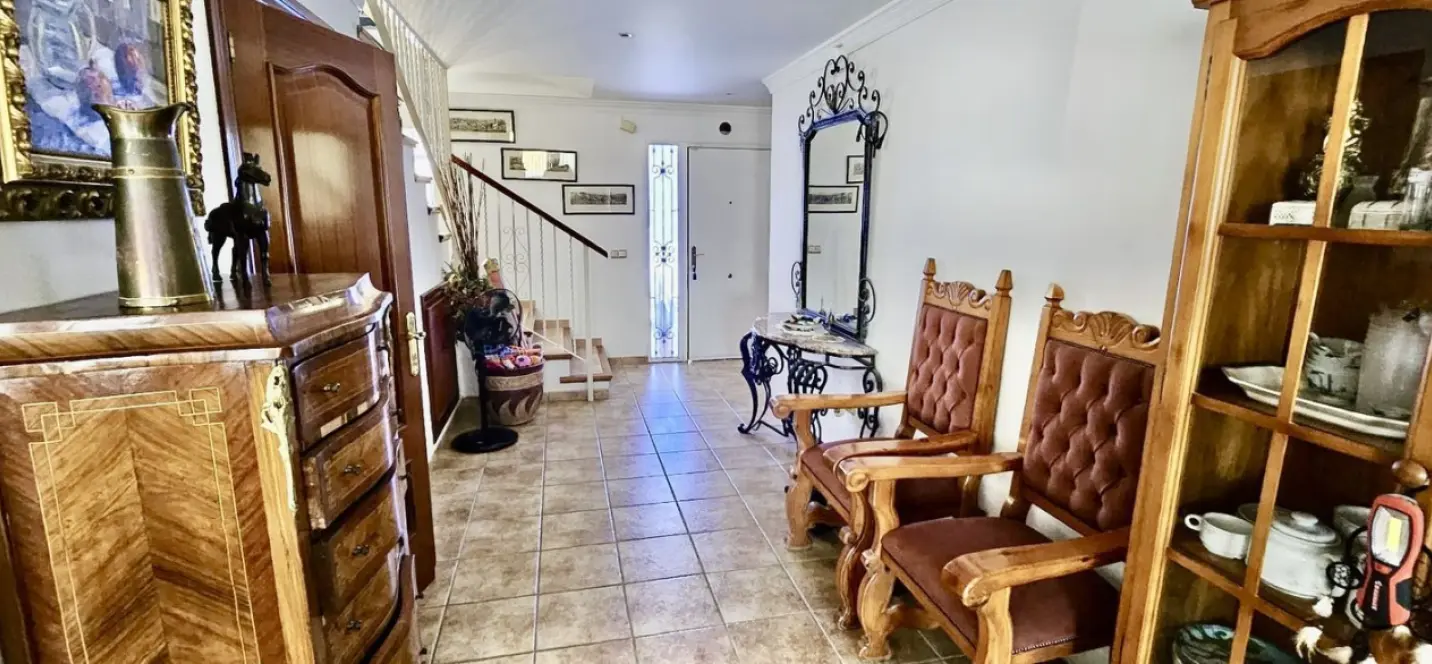 Sale of detached villa in Alhaurín de la Torre 4