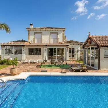 Venta de villa independiente en Coín
