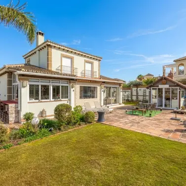 Venta de villa independiente en Coín