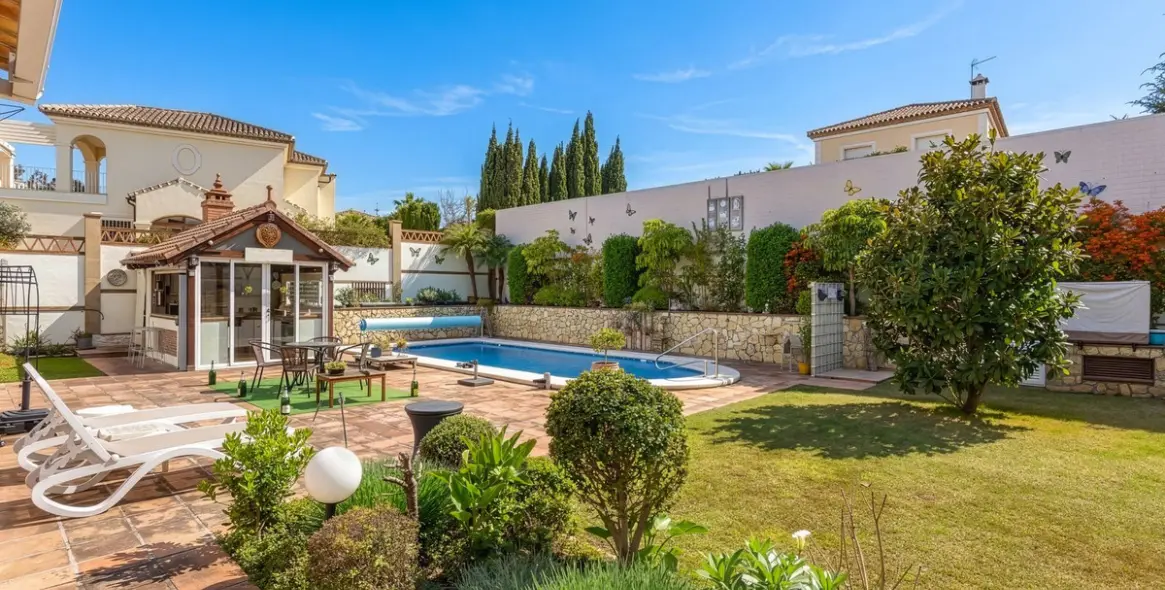 Venta de villa independiente en Coín 3
