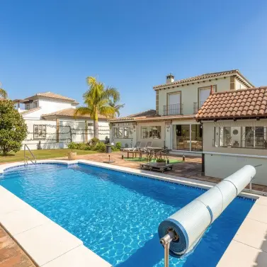 Venta de villa independiente en Coín