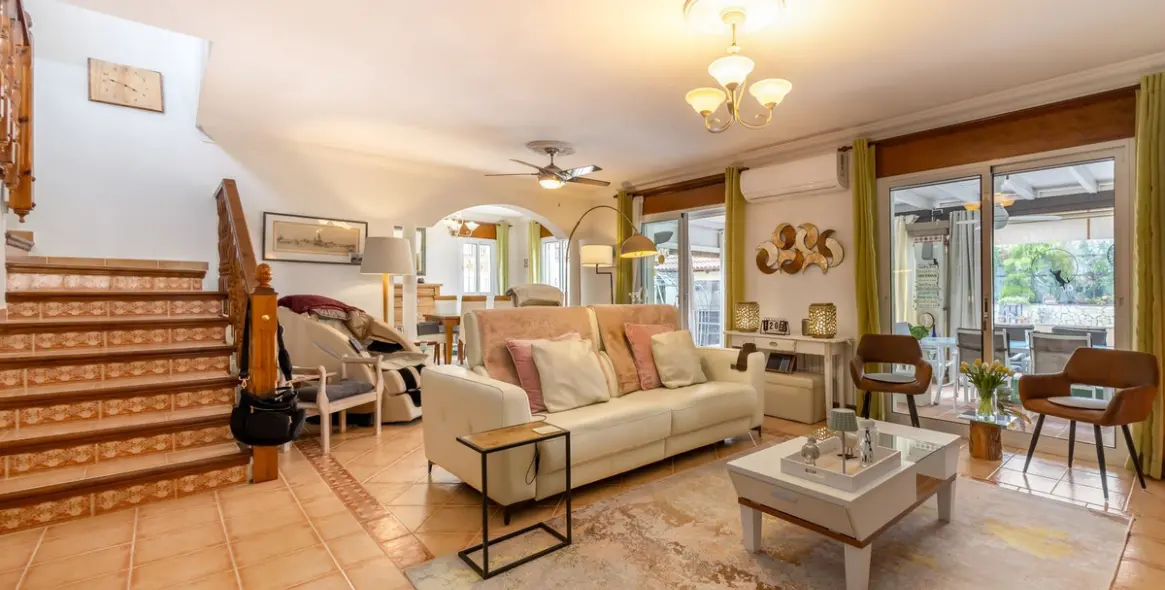 Venta de villa independiente en Coín 8