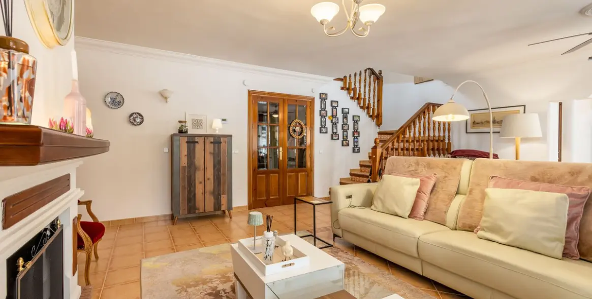 Venta de villa independiente en Coín 10
