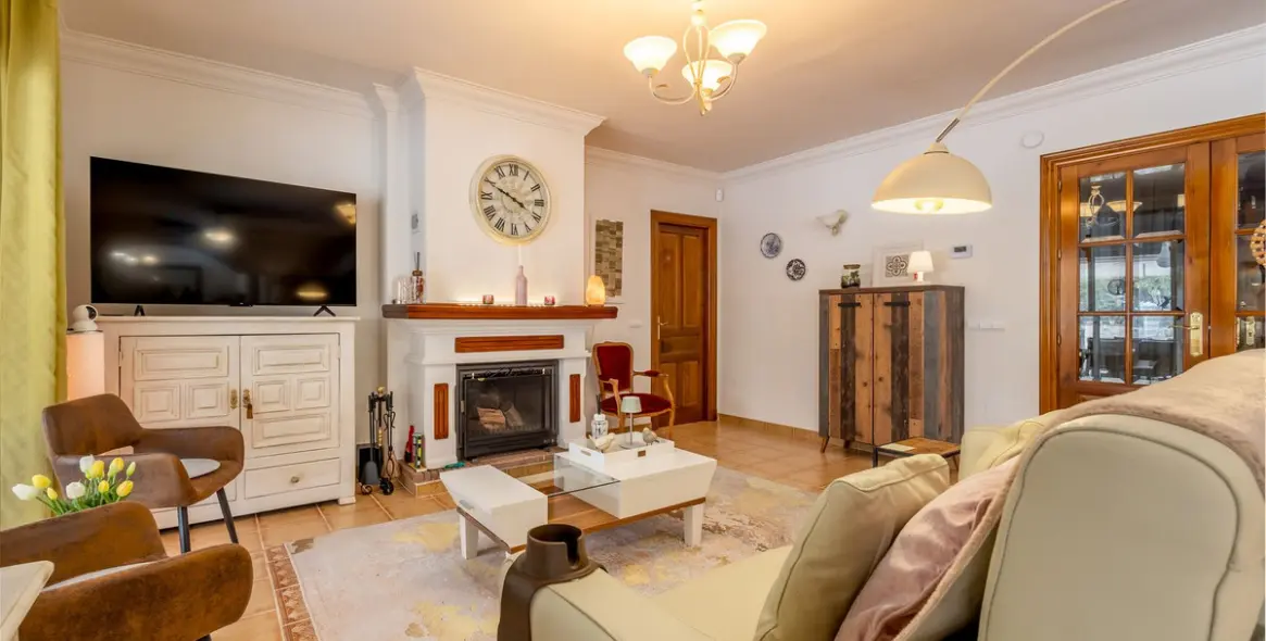 Venta de villa independiente en Coín 11