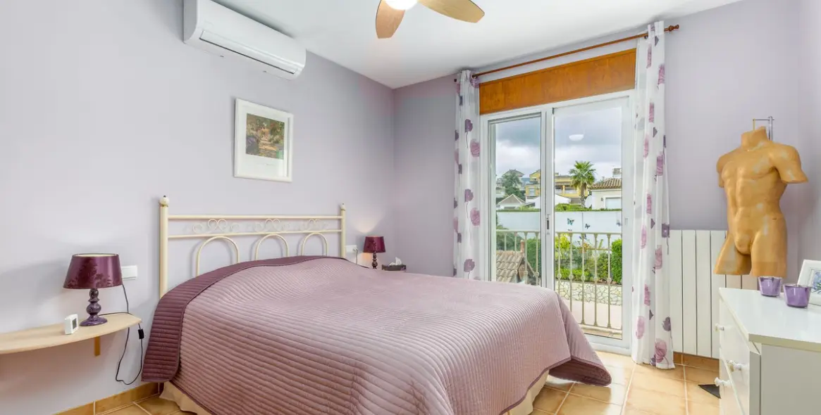 Venta de villa independiente en Coín 20