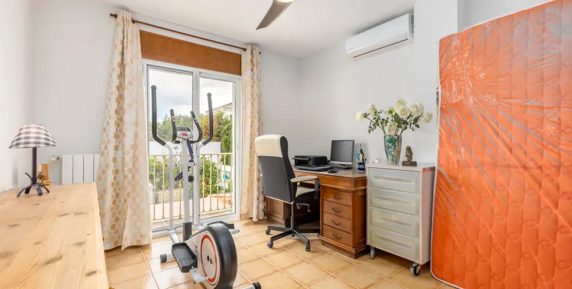 Venta de villa independiente en Coín 22