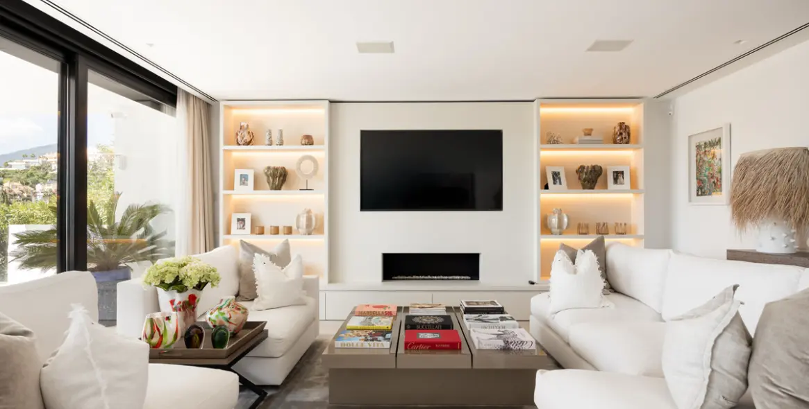 Sale of detached villa in Nueva Andalucía 3