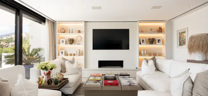 Venta de villa independiente en Nueva Andalucía 2