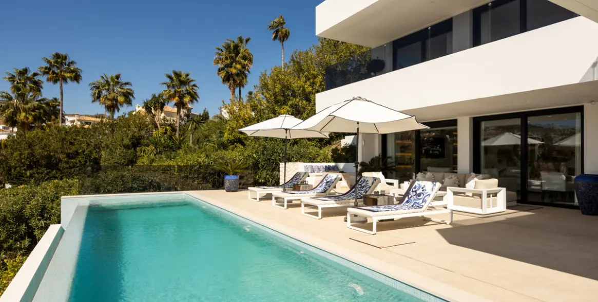 Sale of detached villa in Nueva Andalucía 21