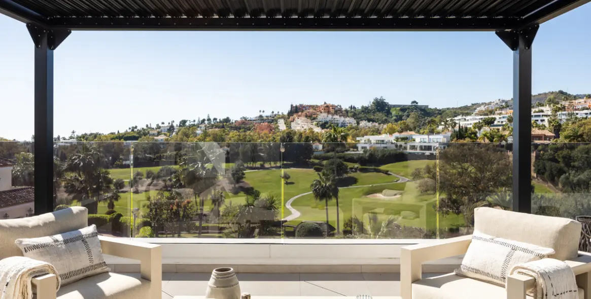 Sale of detached villa in Nueva Andalucía 23