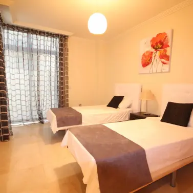Sale of middle floor apartment in Los Flamingos