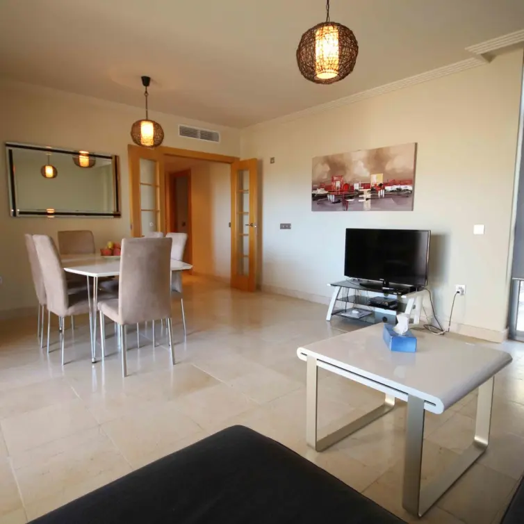 Sale of middle floor apartment in Los Flamingos
