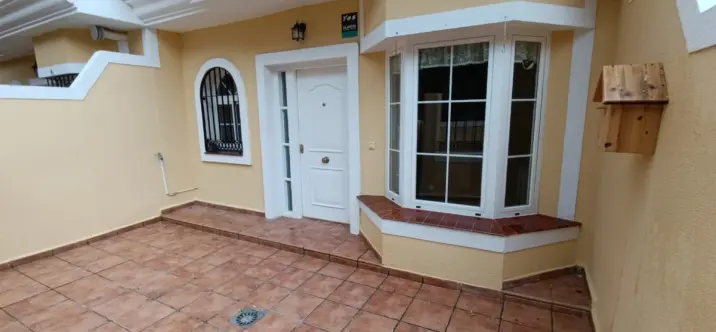 Sale of townhouse in Calahonda 0