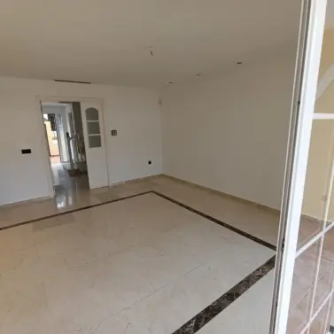 Sale of townhouse in Calahonda