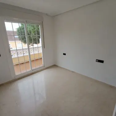 Sale of townhouse in Calahonda