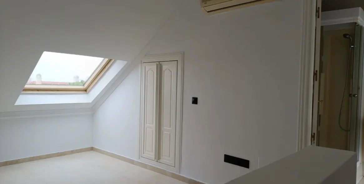 Sale of townhouse in Calahonda 7