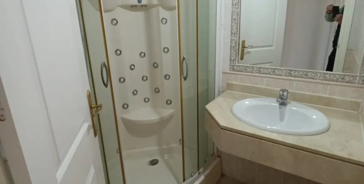 Sale of townhouse in Calahonda 13