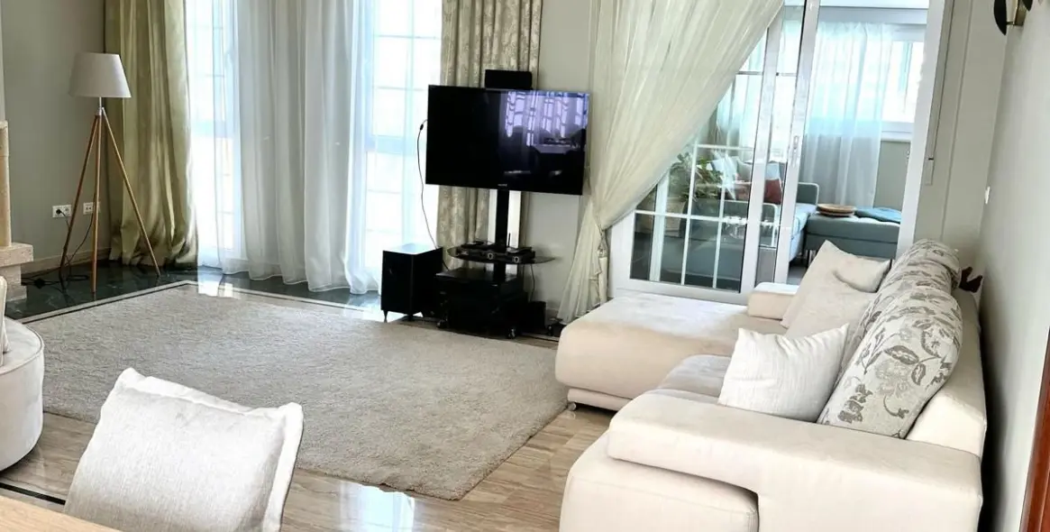 Venta de adosado en Calahonda 3