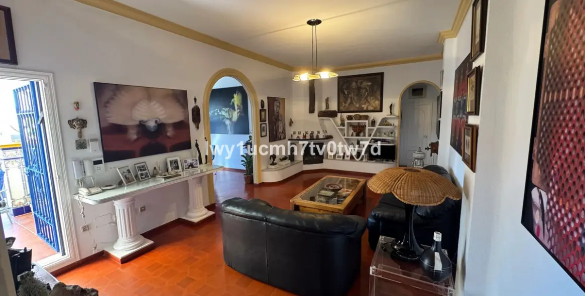 Venta de adosado en Malagueta 1