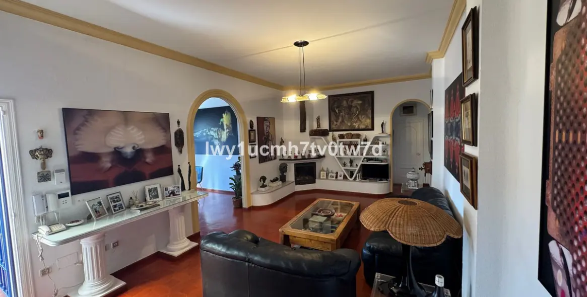 Venta de adosado en Malagueta 4