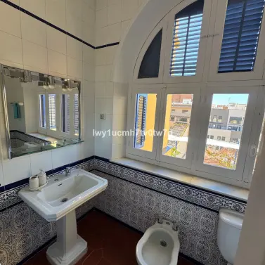 Venta de adosado en Malagueta