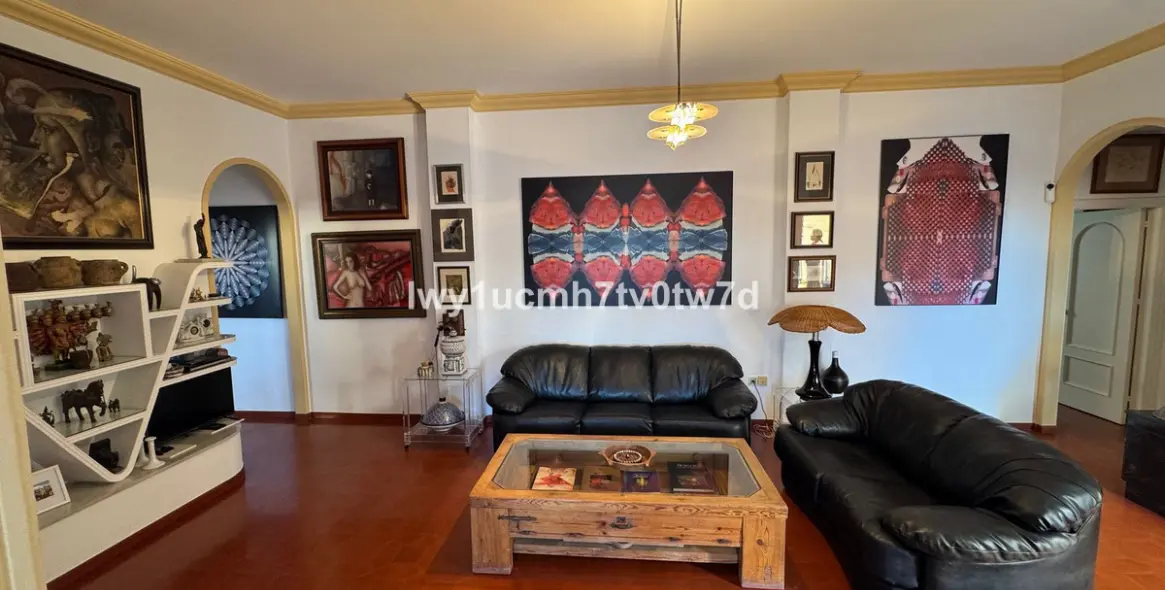 Venta de adosado en Malagueta 12